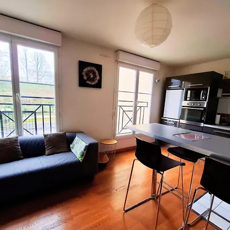 2 Pers Avec Parking Proche Versailles Paris Daire *
